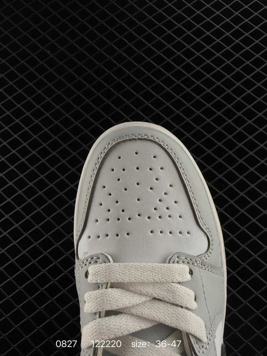 Air Jordan 1 Mid ”Grey Sail“